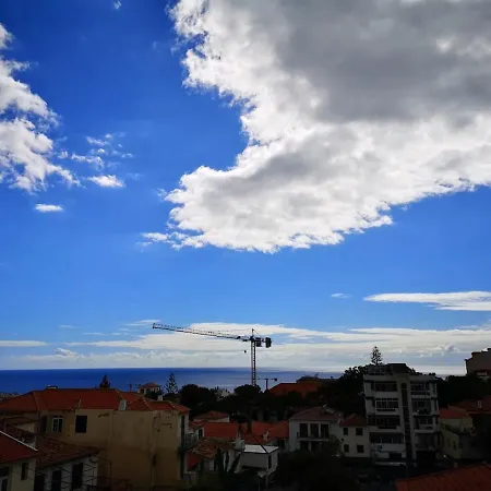 Moderno No - Araçá By Tropical Solutions * Funchal (Madeira)