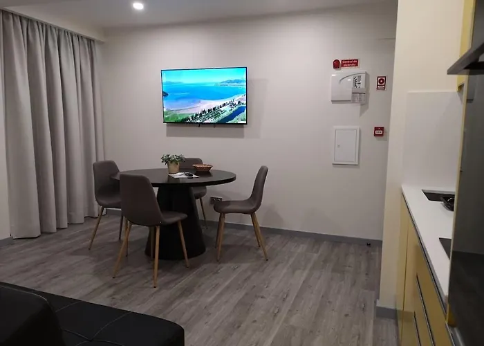 Moderno No - Araca By Tropical Solutions * 丰沙尔